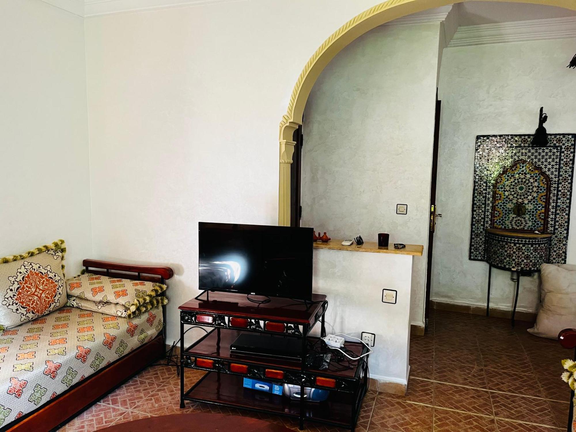 Appartement Dans Residence Avec Piscine Marrakesh Bagian luar foto